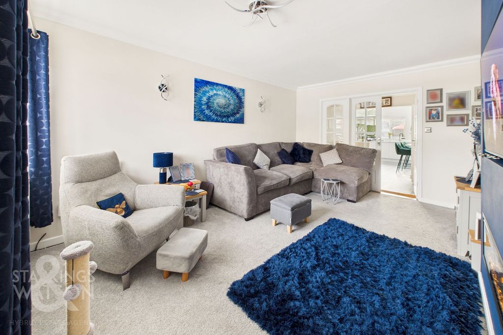 Property photo 2 of 20