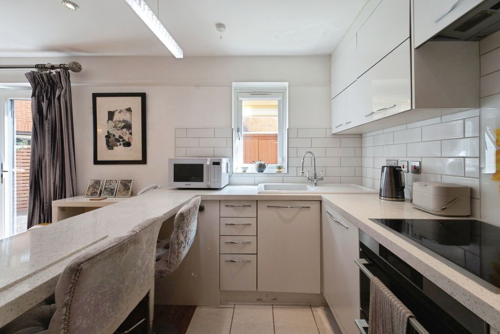Property photo 3 of 14 Open Plan Kitchen