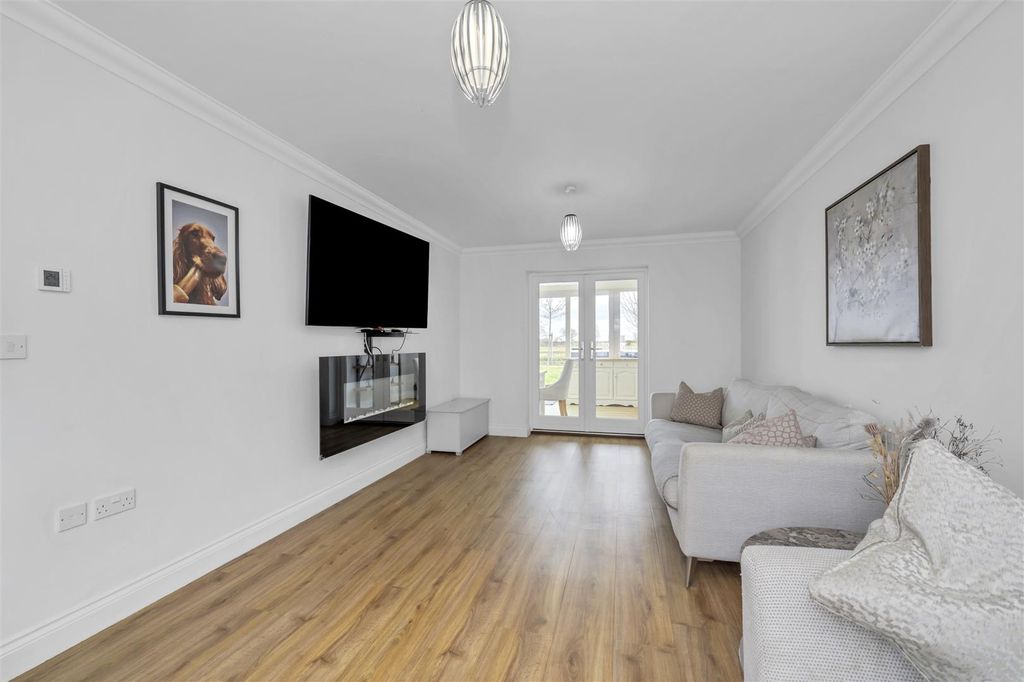 Property photo 2 of 25 Dcp_6212.Jpg