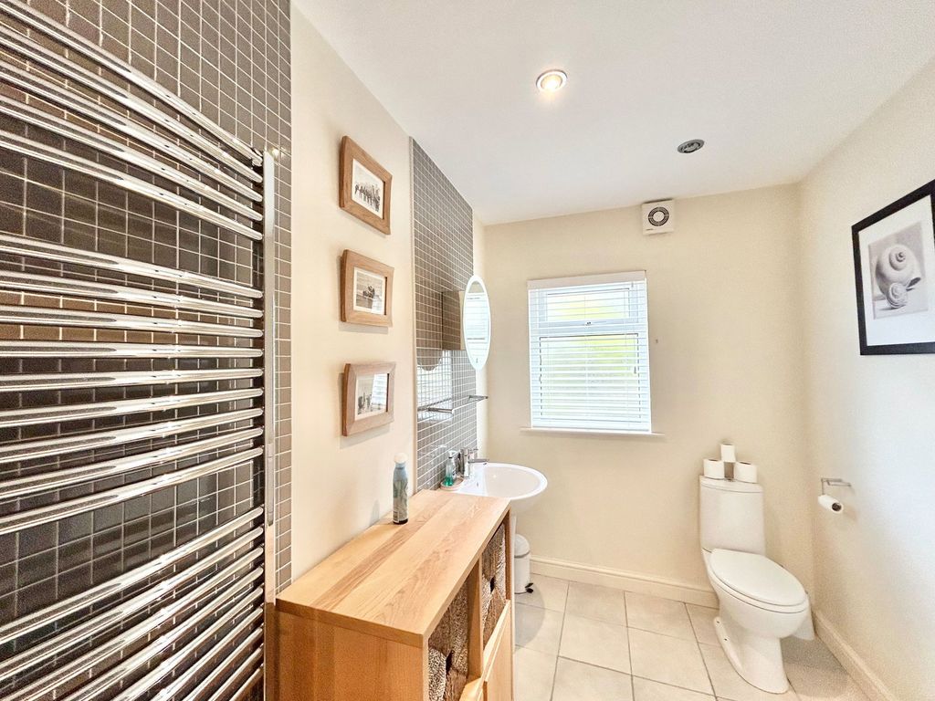 Additional image 15 of 2 bed flat for saleStation Road, Deganwy, Conwy LL31