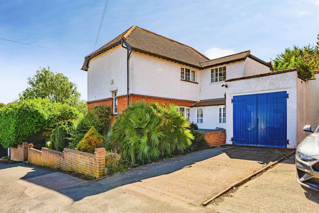 Property photo 1 of 23