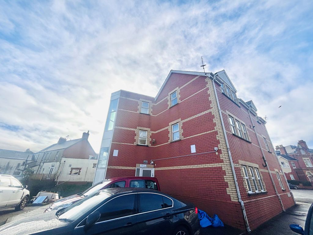 Property photo 1 of 10 Image