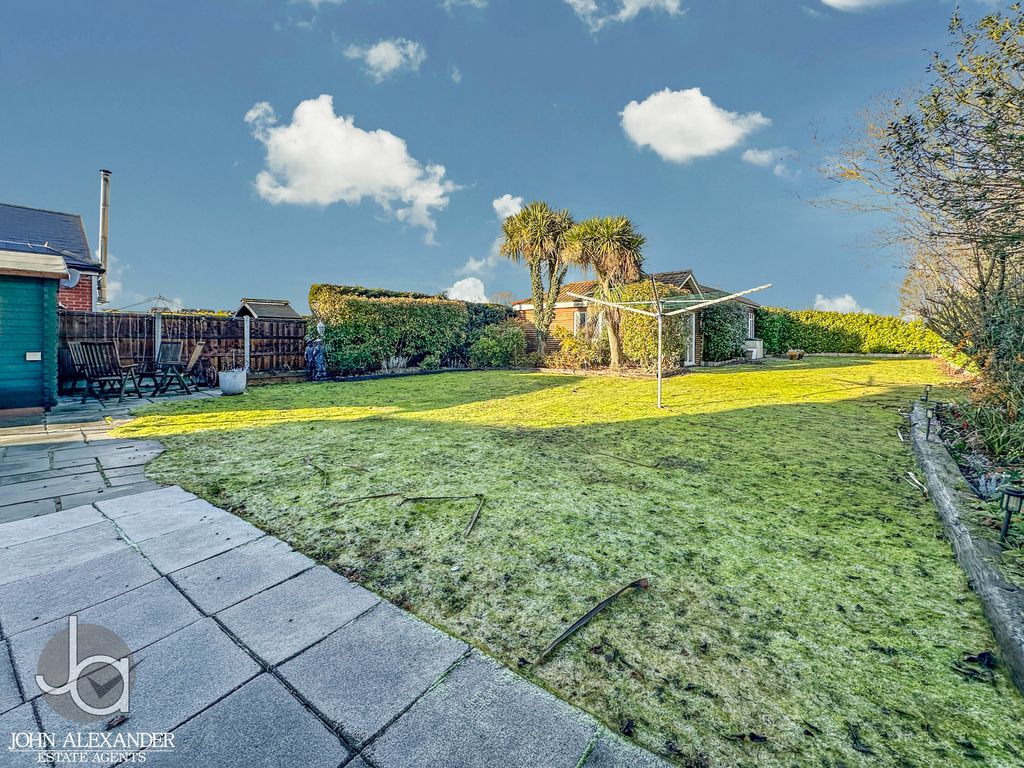 Property photo 2 of 35