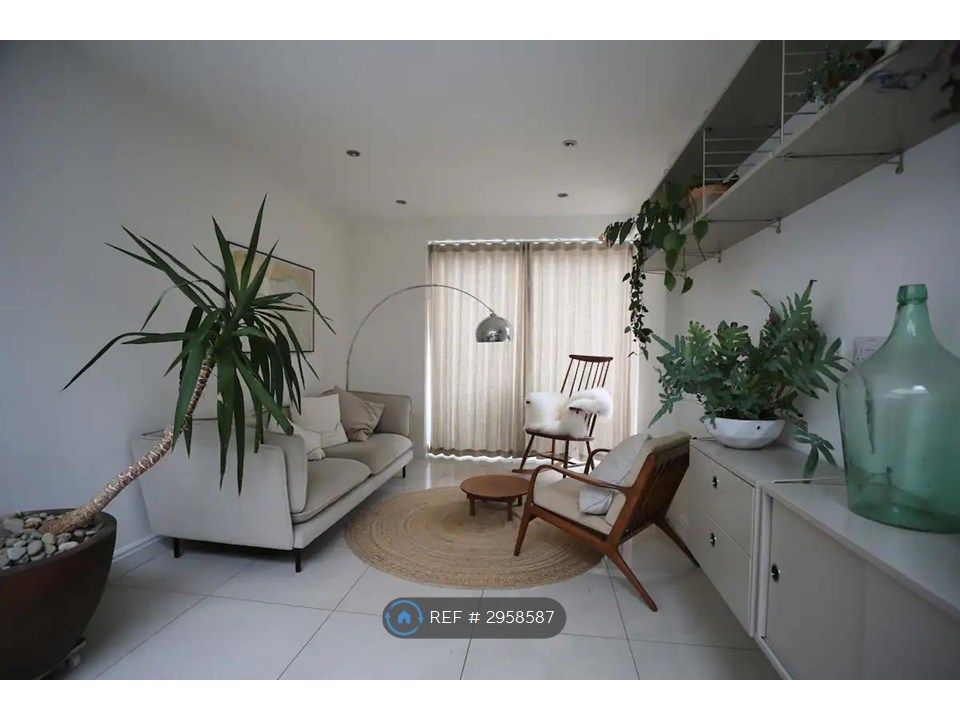 Property photo 3 of 17 Living Room Area