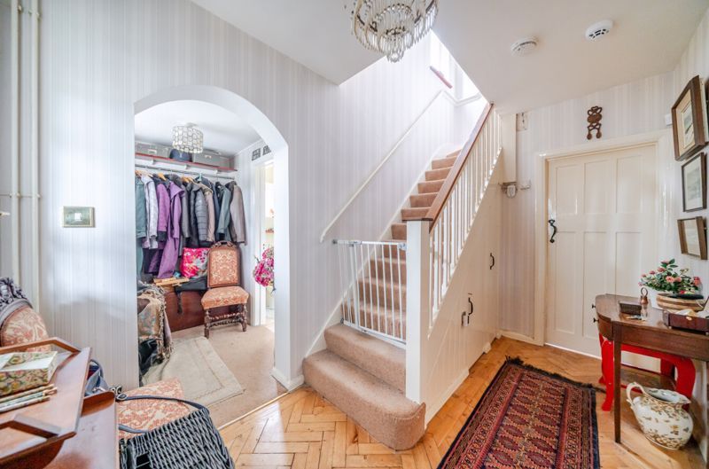 Property photo 2 of 19 Photo 16