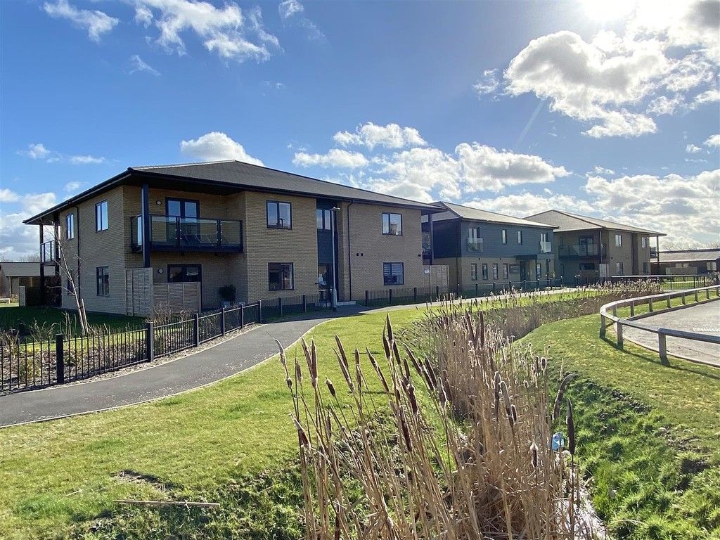 Property photo 2 of 7 Beaufields House