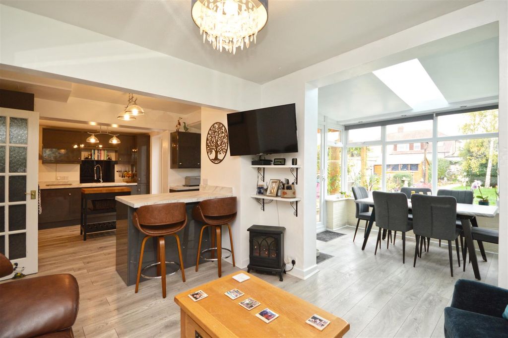 Property photo 2 of 24 Open Plan Kitchen / Dining / Family Area