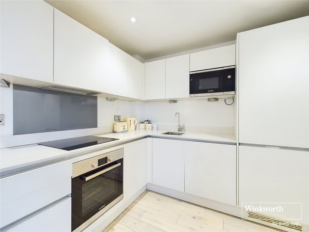 Property photo 3 of 9 Picture No. 14