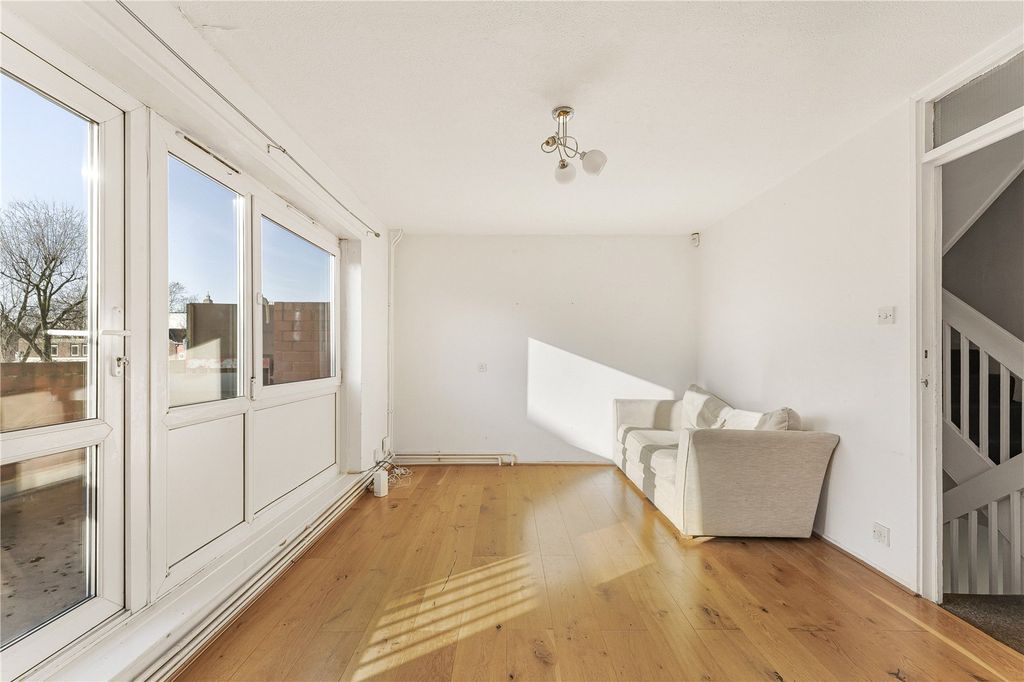 Property photo 3 of 21 Reception Room