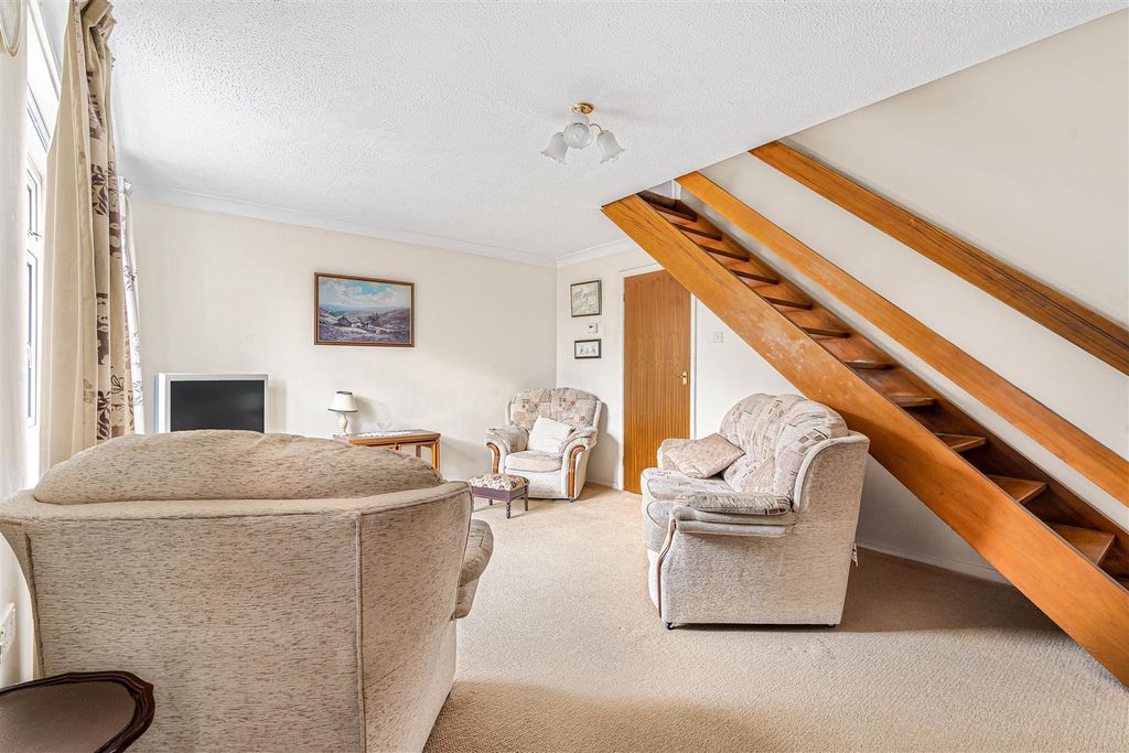 Property photo 3 of 17 8_93765.Jpg