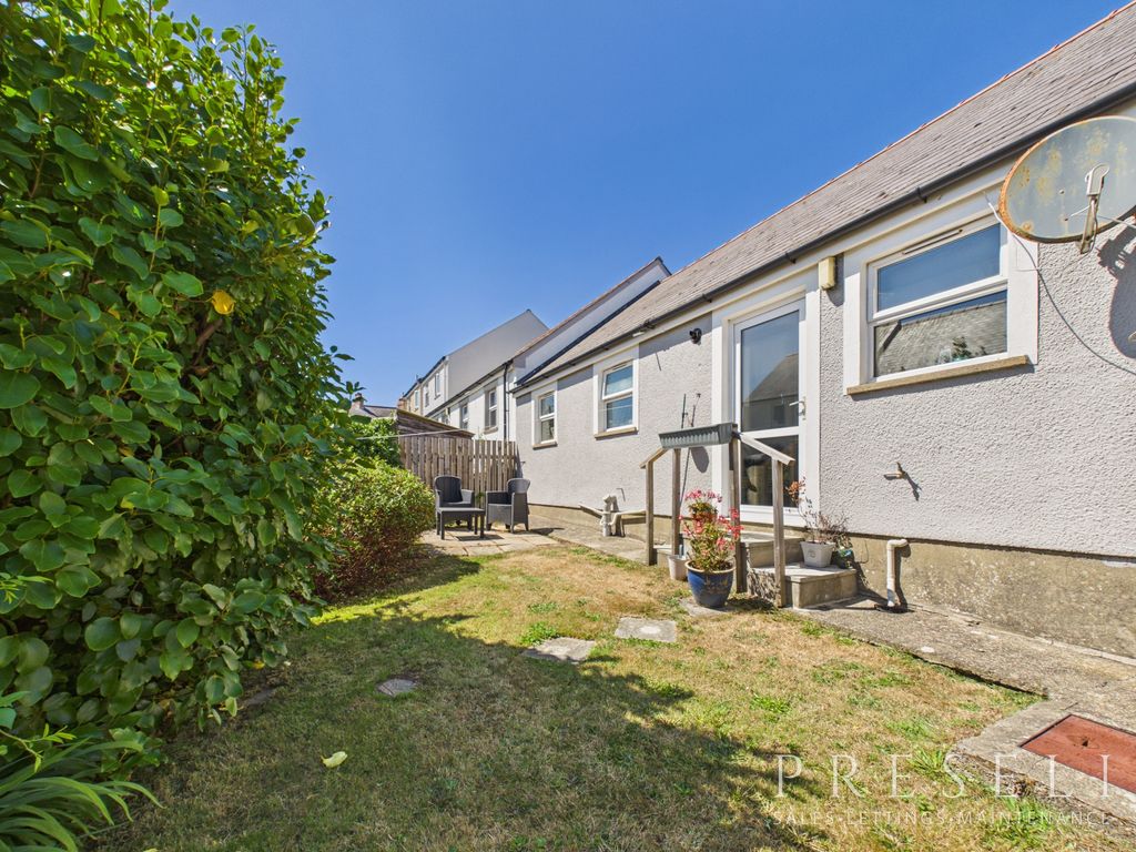 Property photo 3 of 5 Cam04745G0-Pr0101-Still008