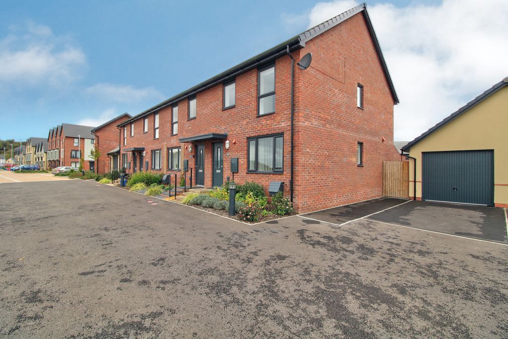 Property photo 1 of 23 69052100F0E83599d46705c8d746808d5E063E03.Jpg