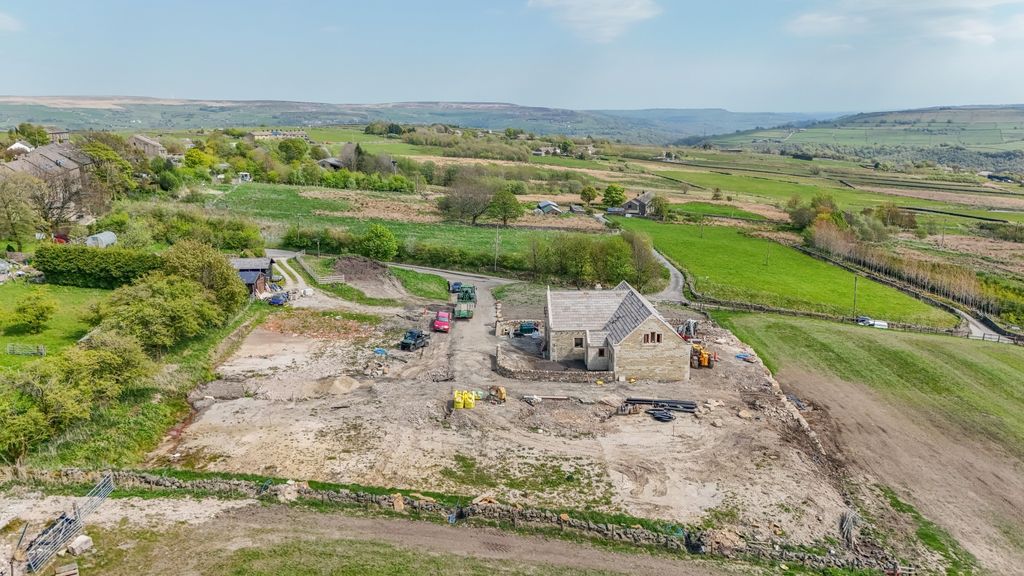 Property photo 3 of 6 1453933 (10)