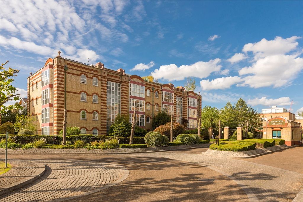 Property photo 2 of 8