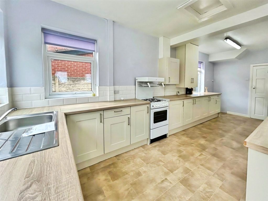 Property photo 3 of 19 Picture No. 26