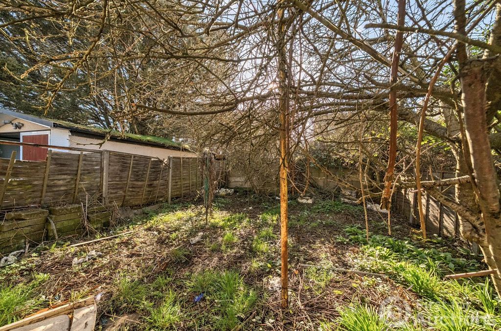 Property photo 3 of 12 Picture No. 33