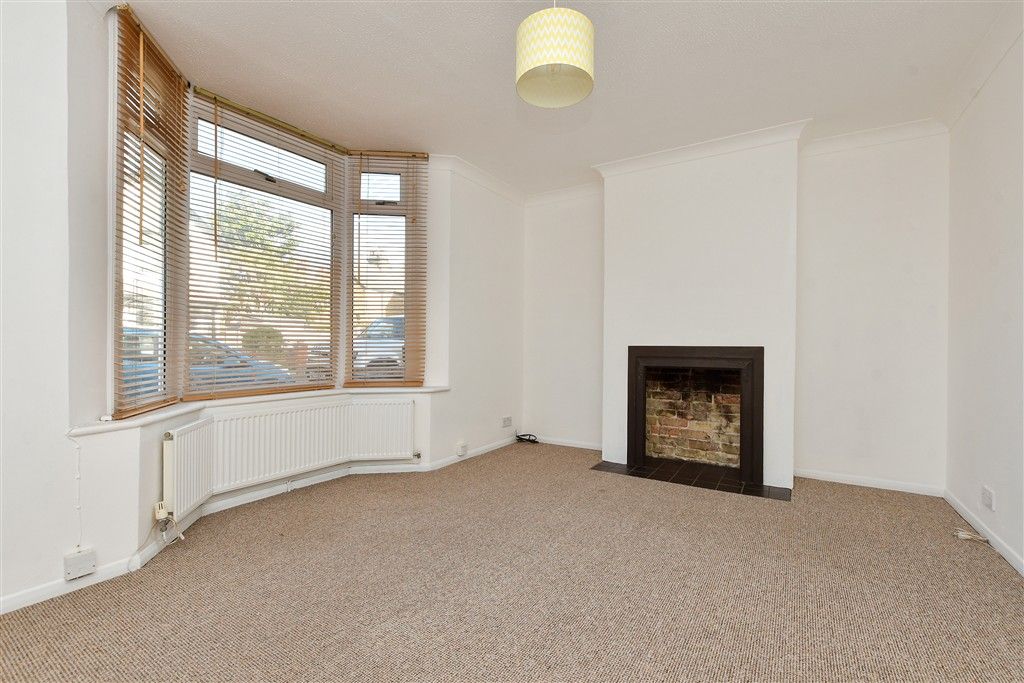 Property photo 1 of 13 Bedroom
