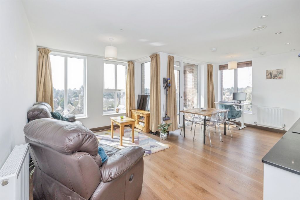 Property photo 2 of 12