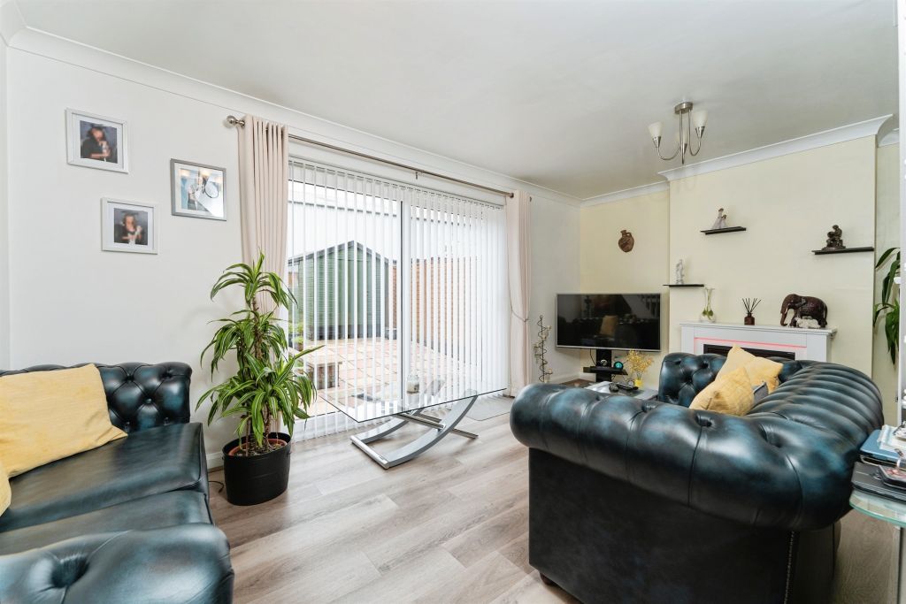 Property photo 2 of 16