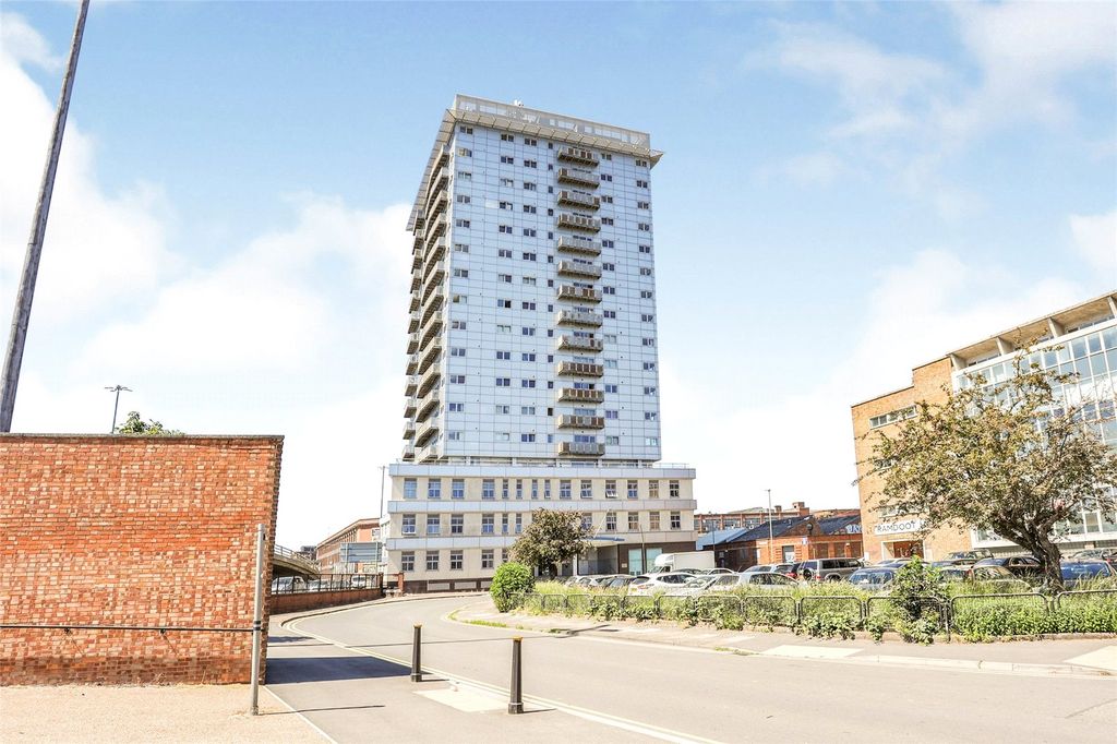 Property photo 1 of 5