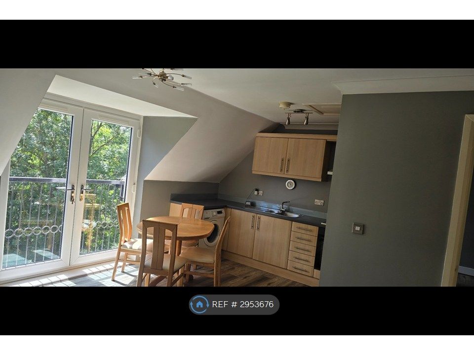 Property photo 2 of 24 Kitchen