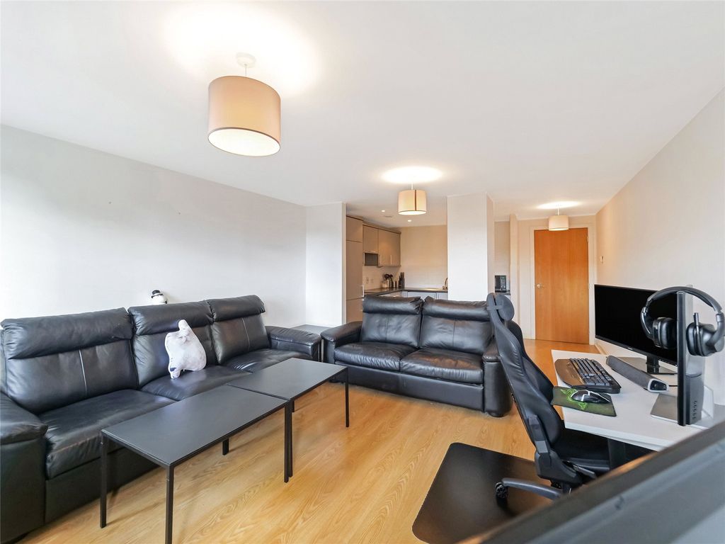 Property photo 3 of 13 Picture No. 11