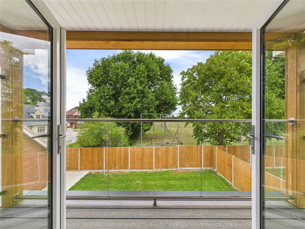 Property photo 3 of 20 Picture No. 03