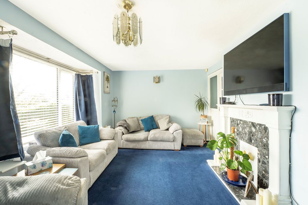 Property photo 3 of 16 Photo 12