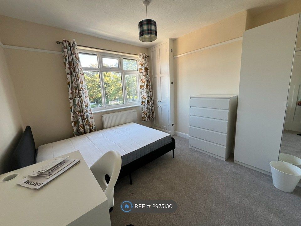 Property photo 2 of 5 Room 2