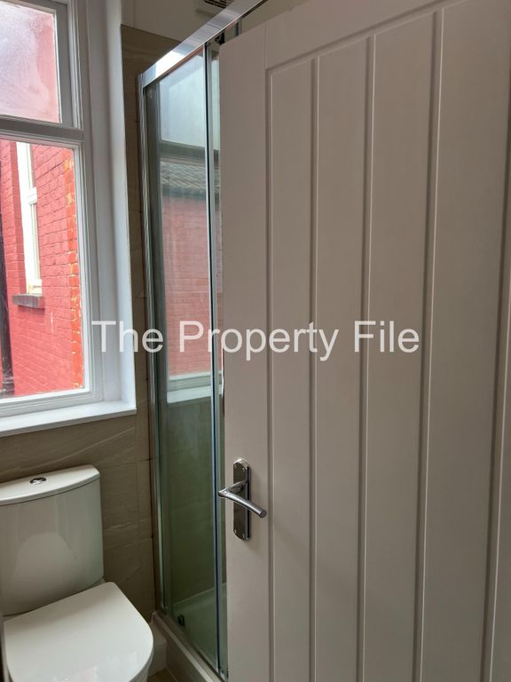 Property photo 3 of 5