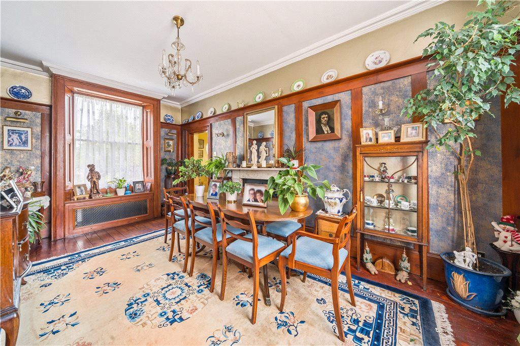 Property photo 2 of 37 Dining Room