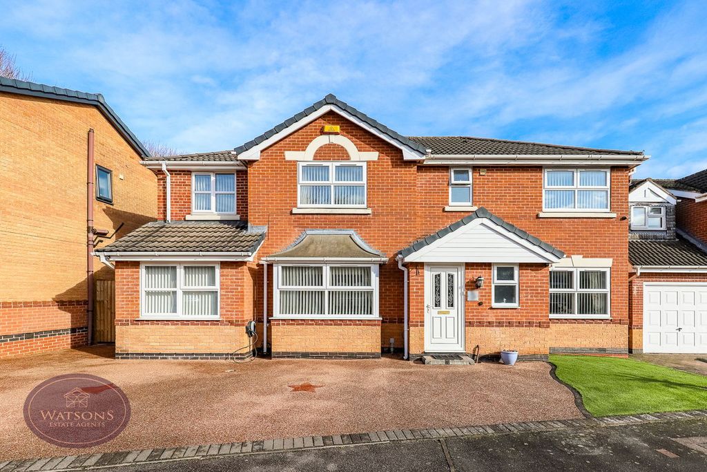 Property photo 1 of 37