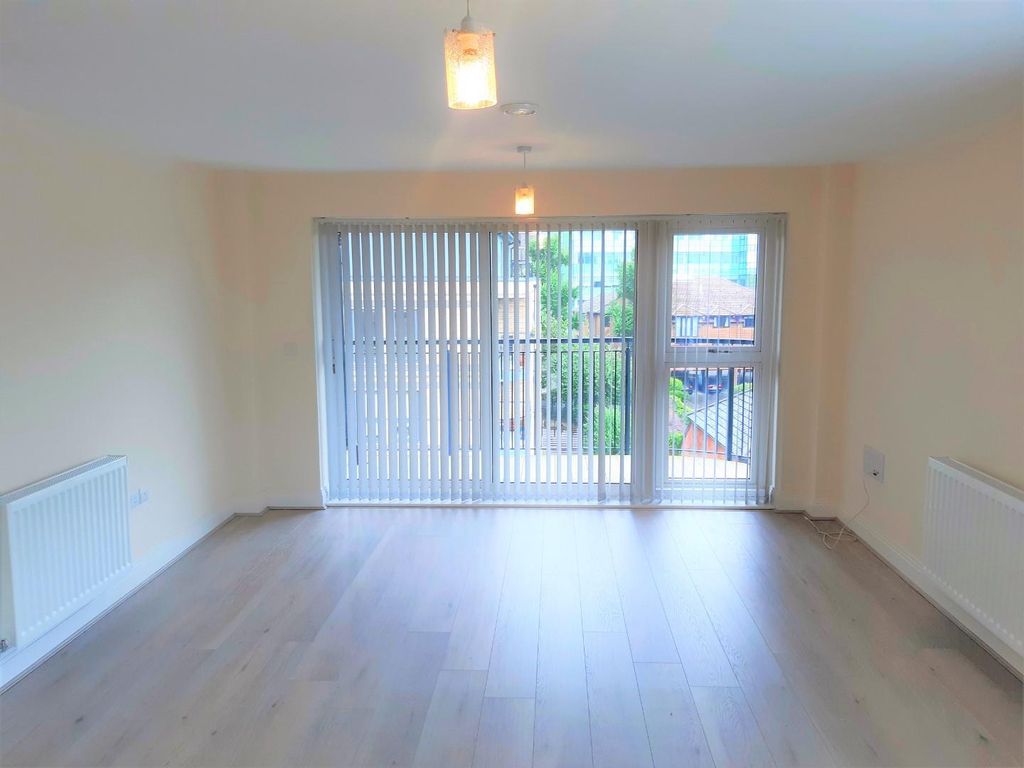 Property photo 2 of 11 Lounge Area