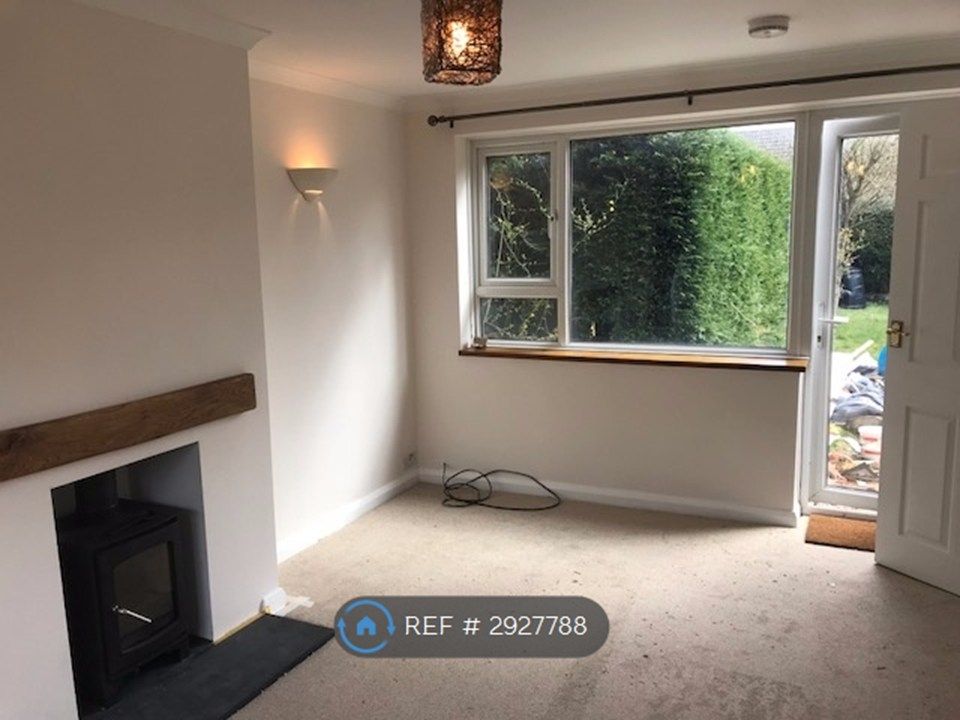 Property photo 3 of 7 Lounge