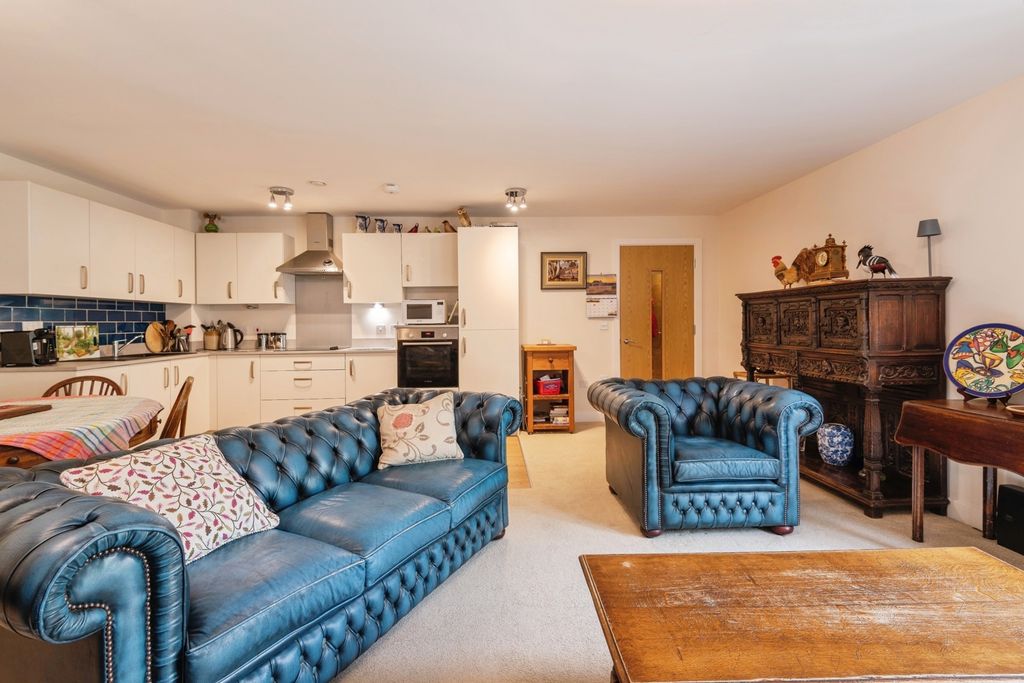 Additional image 6 of 2 bed flat for saleSouth Street, Taunton, Somerset TA1