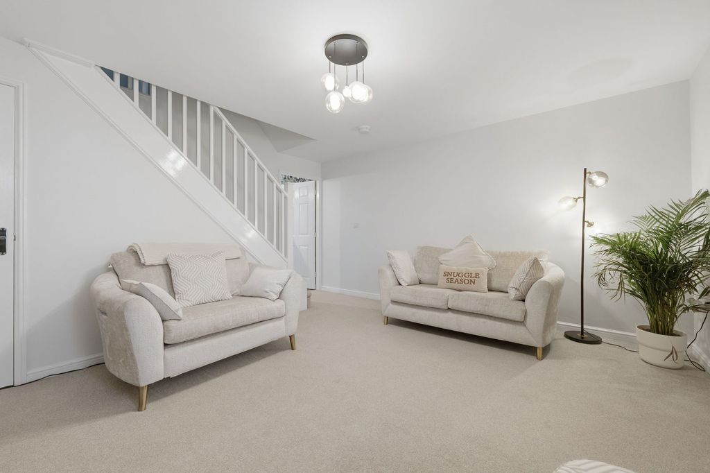 Property photo 3 of 22