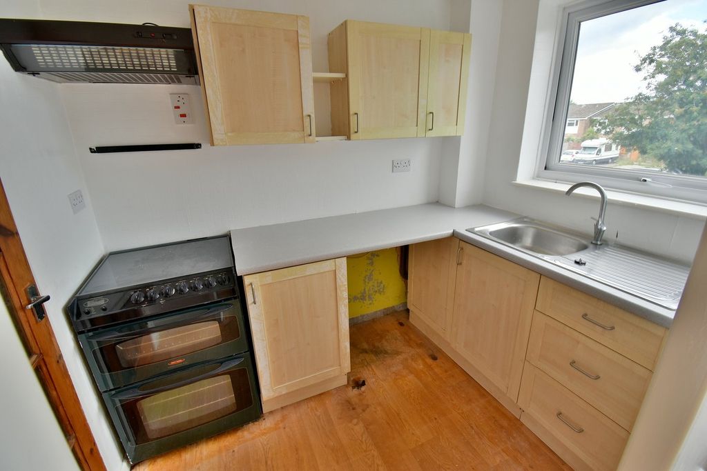 Property photo 2 of 11