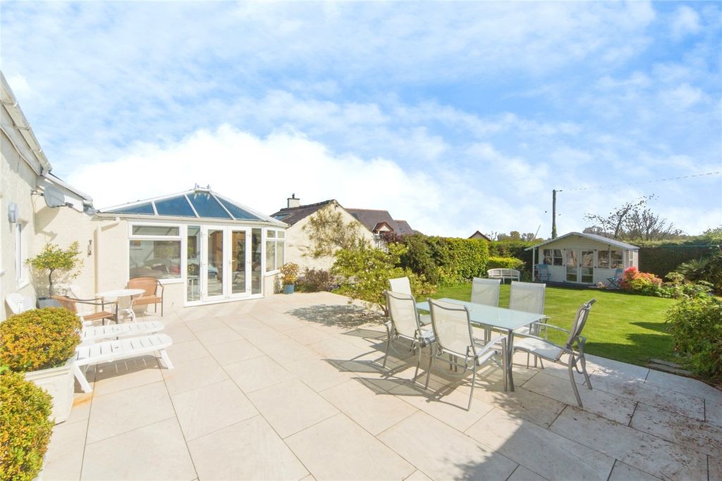 Property photo 2 of 47 Picture No. 20