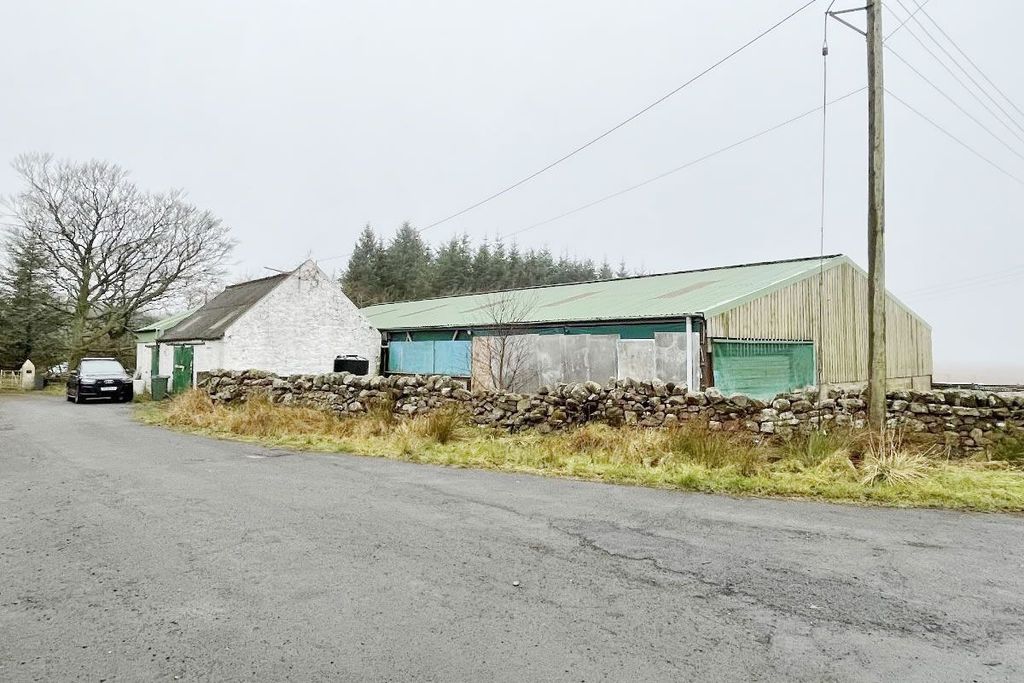 Property photo 1 of 5