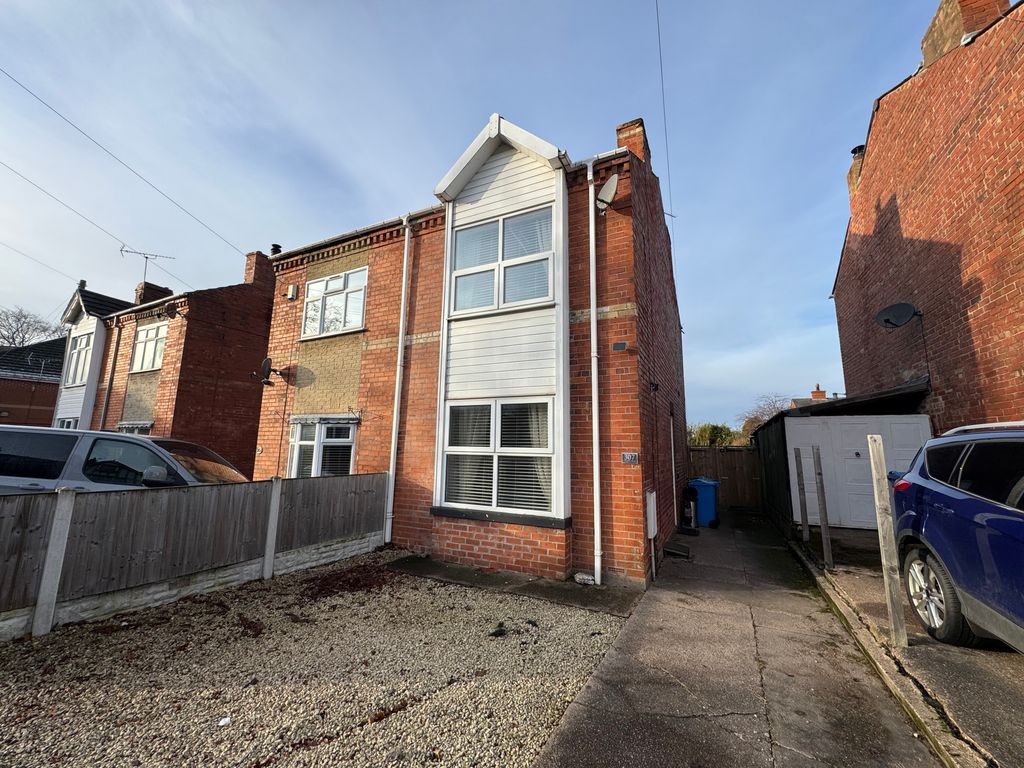 Property photo 1 of 17 Img_4597