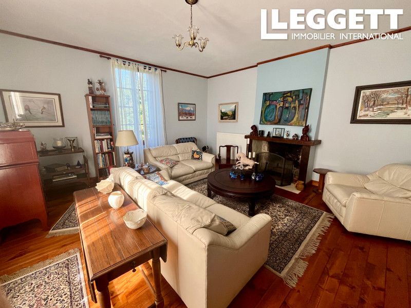 Property photo 3 of 10