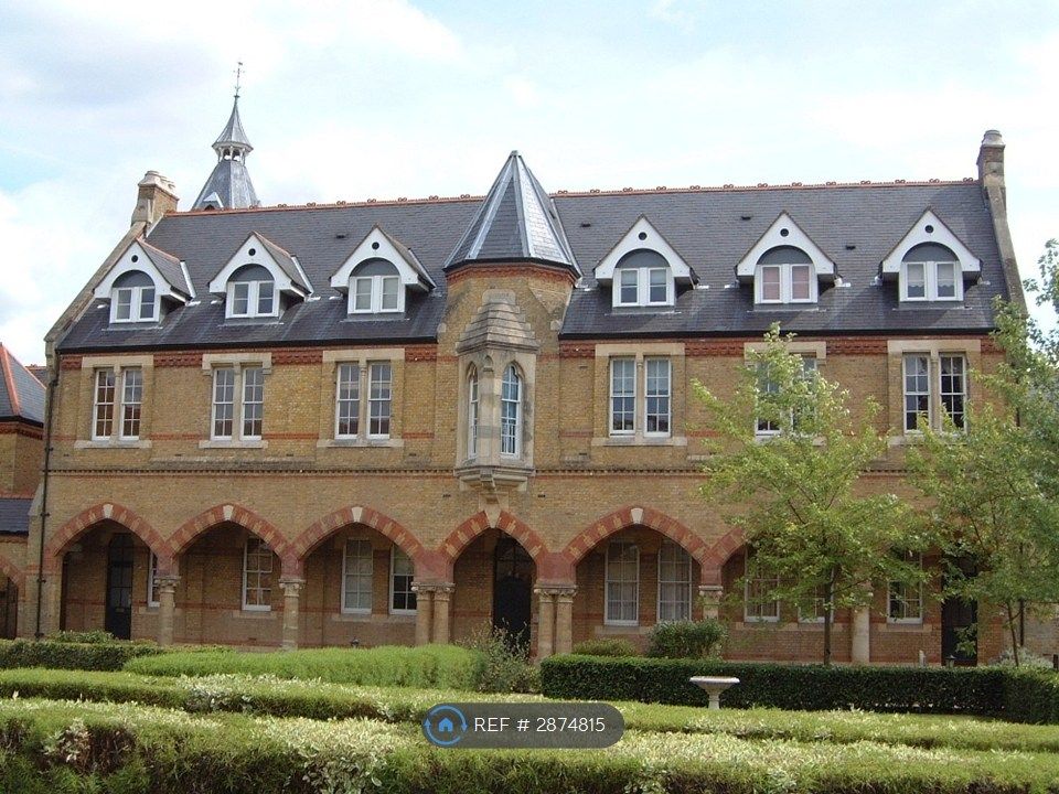 Property photo 2 of 23