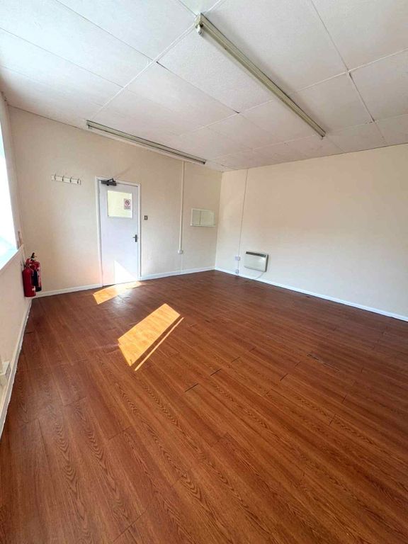 Property photo 3 of 5