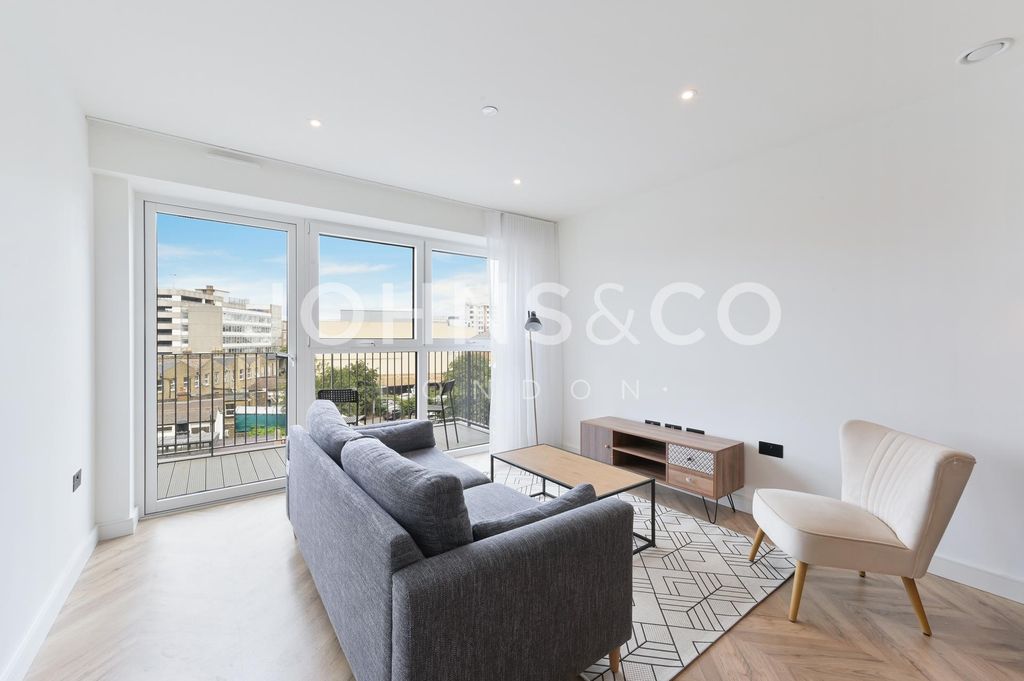 Property photo 3 of 15