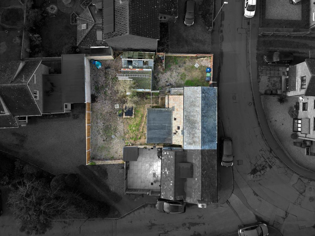 Property photo 3 of 13