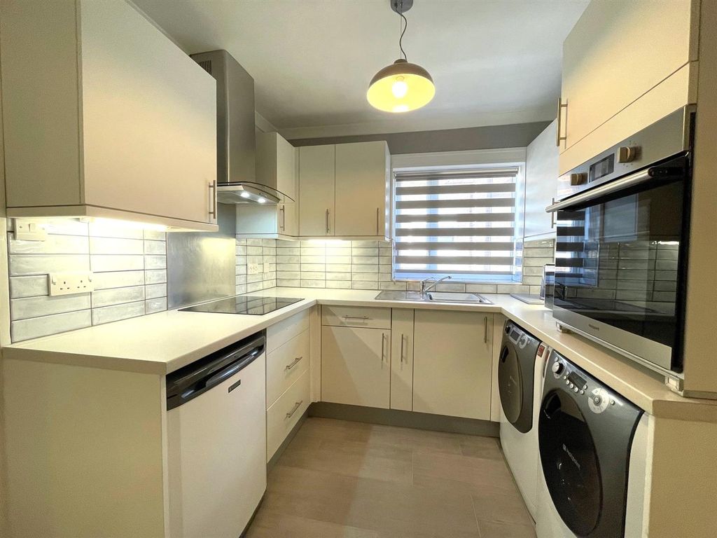 Property photo 3 of 20 c.Jpg