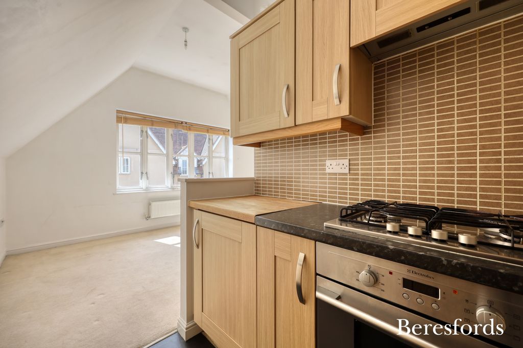 Property photo 2 of 15 Picture No. 16