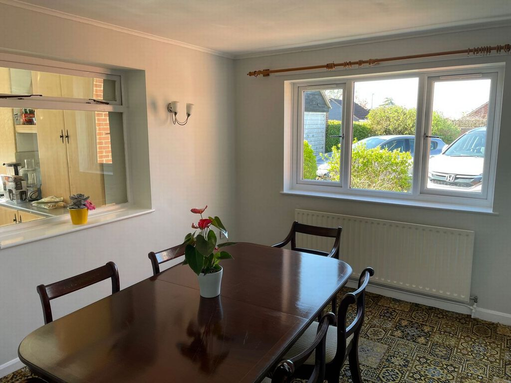 Property photo 2 of 17 Dining Room