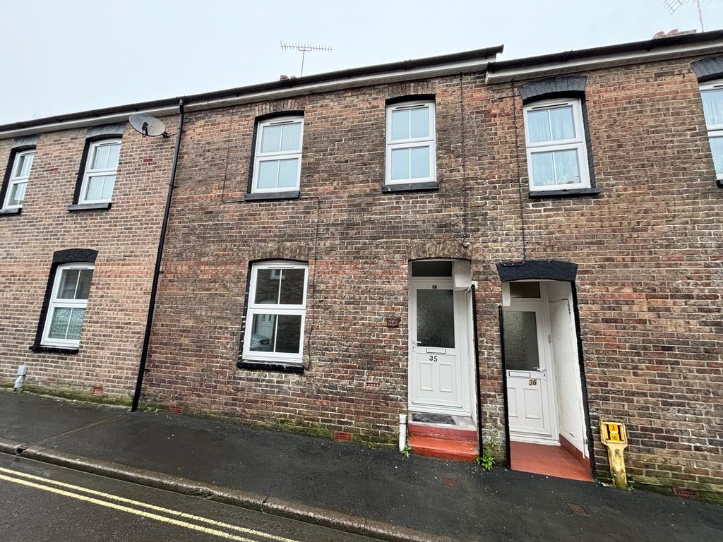 Property photo 2 of 9 Exterior