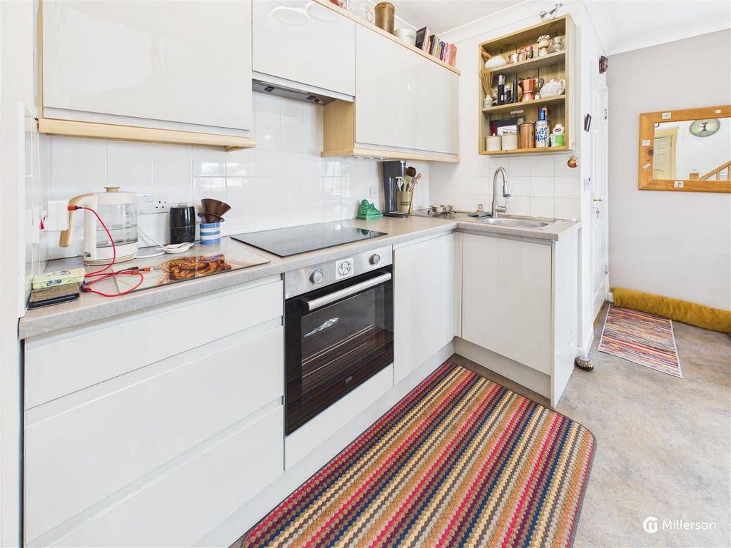 Property photo 3 of 13 Kitchen Area